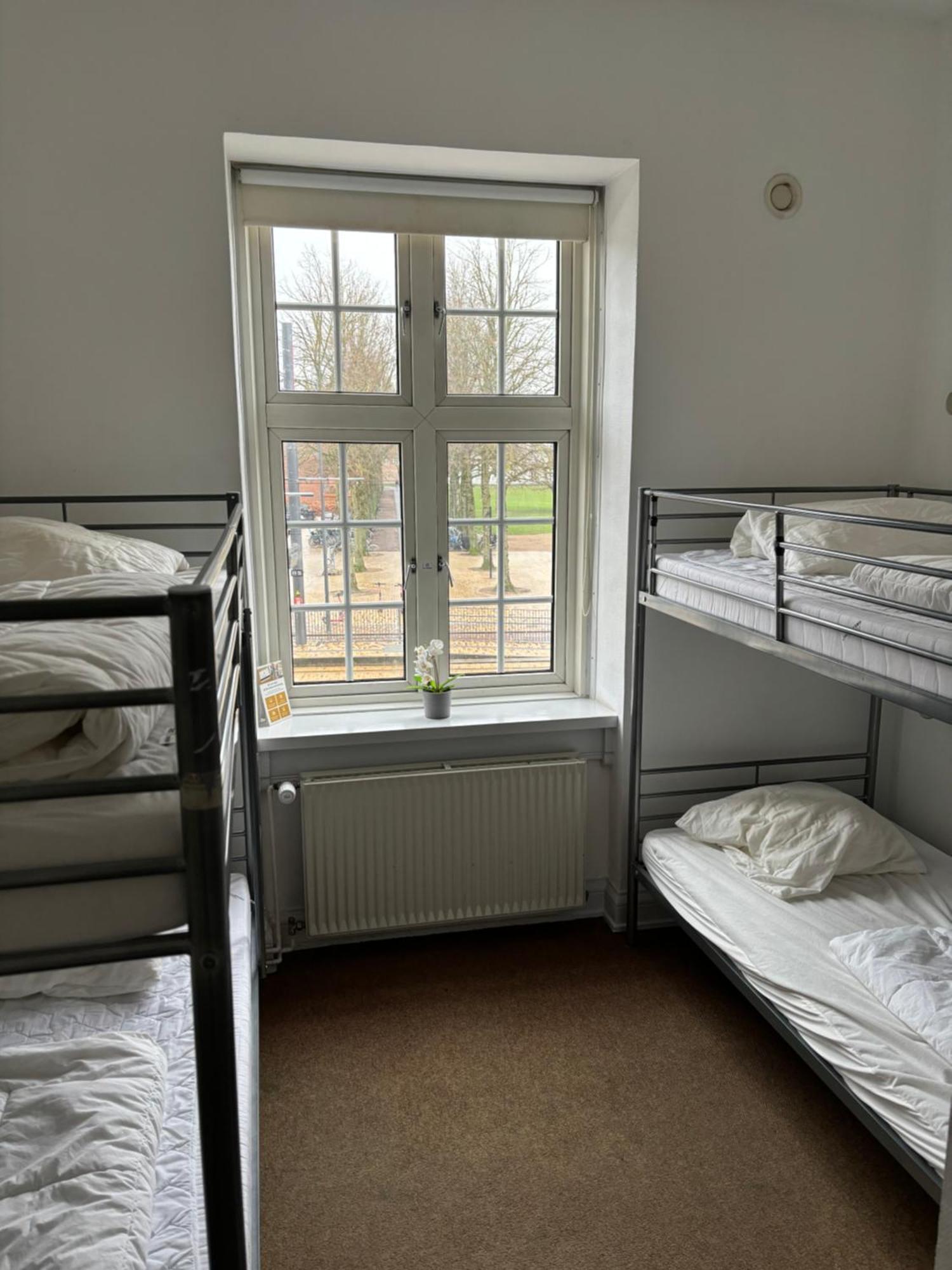 ダンホステル オーデンセ シティ エクステリア 写真 Hostel room in Copenhagen
